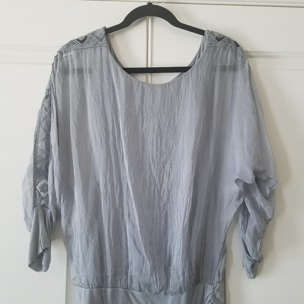 Airy 3/4 sleeve top